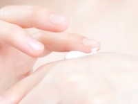 乾燥肌の化粧下地で化粧崩れを防ぐ方法と選び方