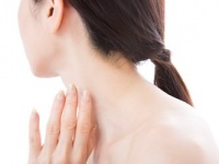 首のいぼの特徴と治療方法