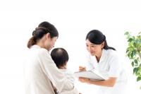 乳児湿疹の原因と症状、治療方法や予防ケア