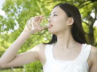 ヒアルロン酸を経口摂取した場合の働きと効果