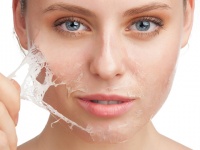 顔がかゆい原因とは？肌の乾燥によるかゆみ・赤み・ぶつぶつなどの肌トラブル対策方法