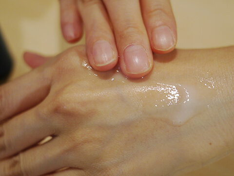 美容液テクスチャー