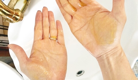 手のひらになじませたところ