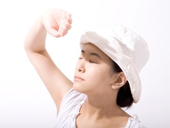 肝斑(かんぱん)のレーザー治療の内容と注意点