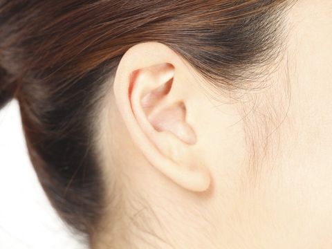 【医師監修】耳たぶ・耳の裏にできる粉瘤の症状と原因・治療 ...